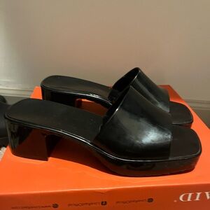 Black Women's Slide Sandals